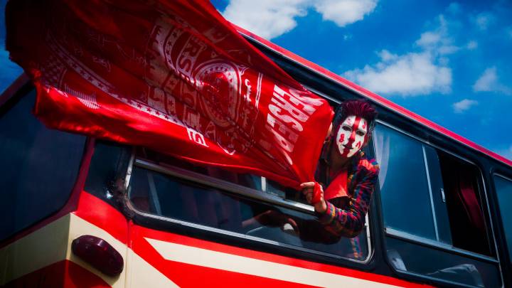 Football fans in Iran