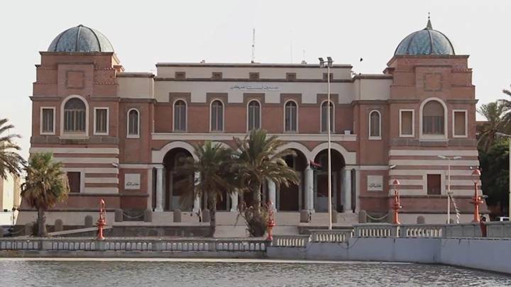 Interview zur Zentralbank, Erdöl und Machtkampf in Libyen