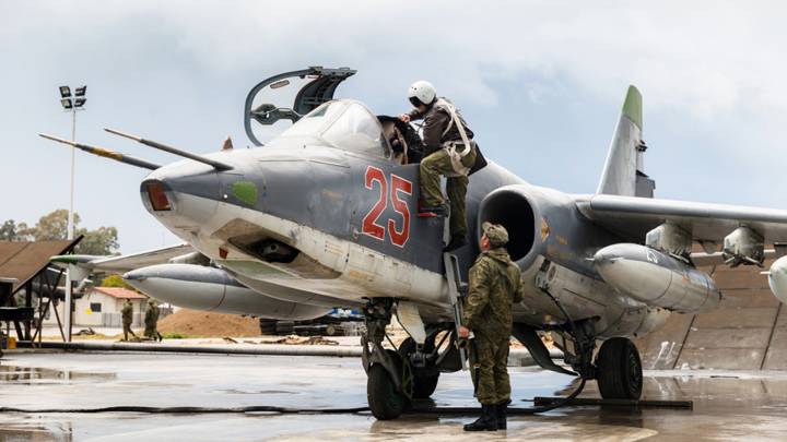 A Russian Su-25 crew at the Hmeymim airbase in the Latakia governorate in western Syria.