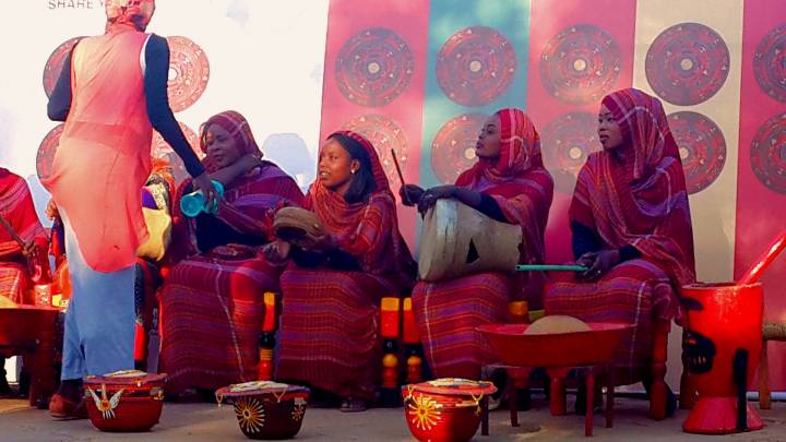 فرقة موسيقية نسائية سودانية