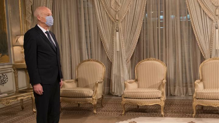 Verfassungskrise und neue Regierung in Tunesien Verfassungskrise und neue Regierung in Tunesien