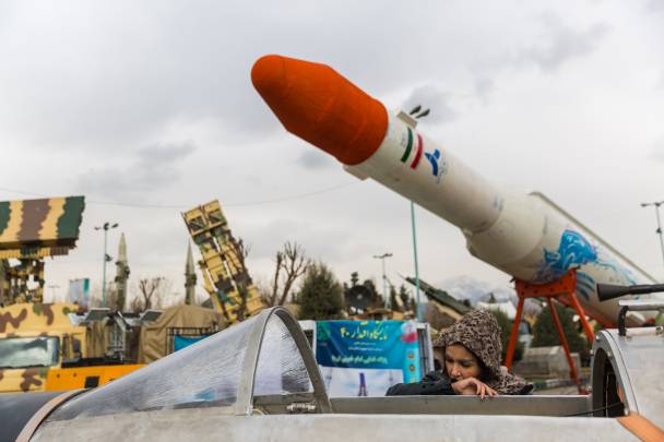 Parade in Teheran zum Jahrestag der Revolution in Iran