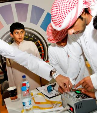 Students at the Abu Dhabi Science Festival Students at the Abu Dhabi Science Festival
