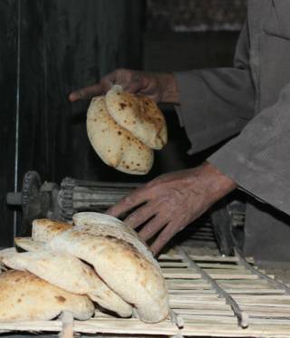 صناعة الخبز في المخبز صناعة الخبز في المخبز