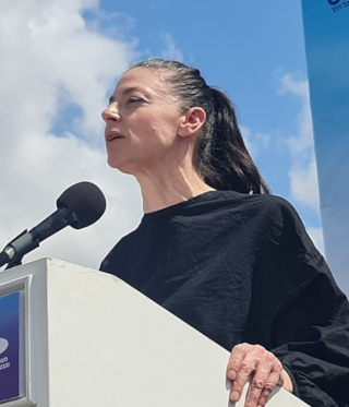 Netanyahu in der Knesset bei einer Debatte um das Oslo-Abkommen im Jahr 1995. Netanyahu in der Knesset bei einer Debatte um das Oslo-Abkommen im Jahr 1995.