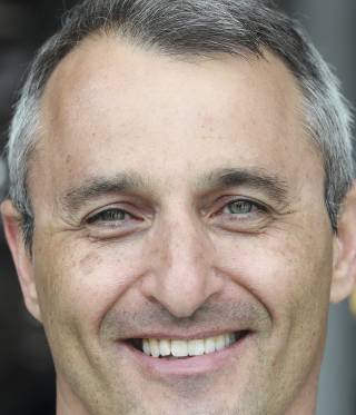 Israelischer Autor Eshkol Nevo Israelischer Autor Eshkol Nevo