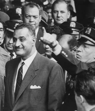 Präsident Nasser zusammen mit Fidel Castro bei der UN