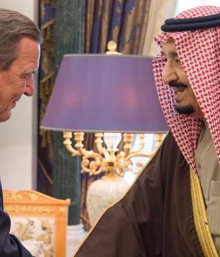 Gerhard Schröder, Russland und Numov